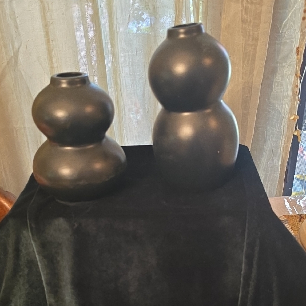 New Black 5 And 6 1/2 Inch Bud Vase Set